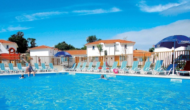 Maisonnette Avec Terrasse | Accès Piscine