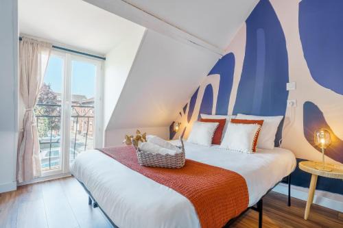 Maisonnette Bleu Horizon avec jardin - 2min Gare - Serenito Homes