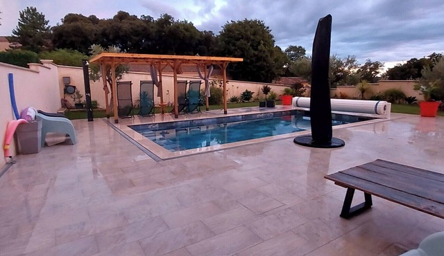 Maisonnette au Carrefour du Vaucluse Drome Ardèche