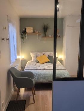 Maisonnette avec jardin proche Paris