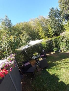 Maisonnette avec jardin en pleine nature