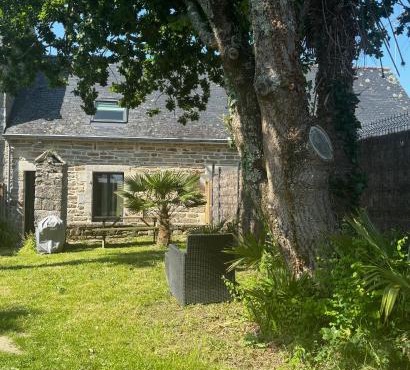 Maisonnette bretonne typique Beg Meil Fouesnant Ty Breizh plage