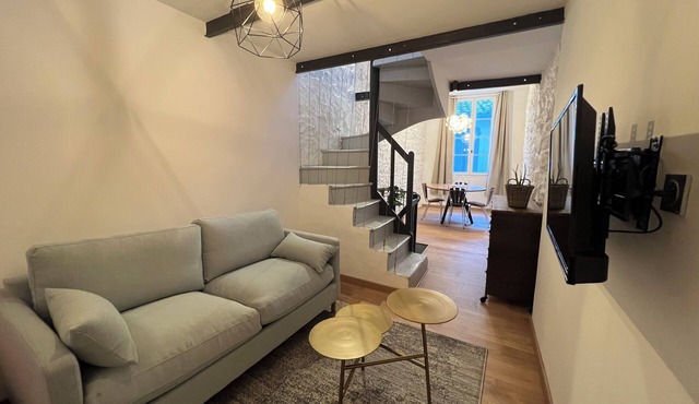 Maisonnette Centre Historique de Nîmes Tout Équipé !