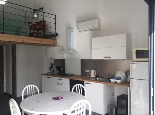 Maisonnette climatisé avec terrasse et jardin