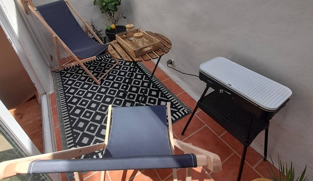 Maisonnette de Charme Avec Petite Terrasse