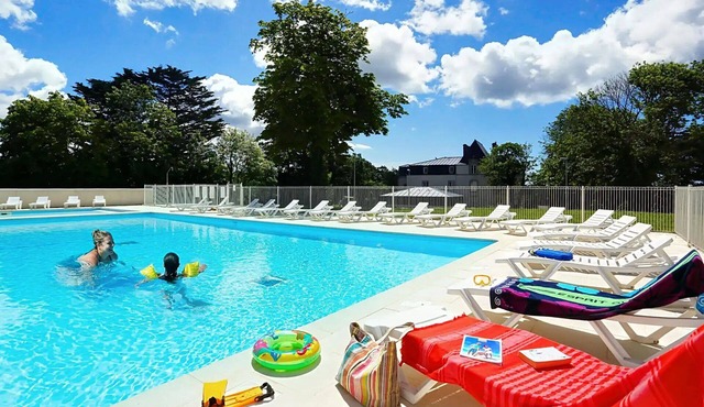 Maisonnette duplex à Audierne + piscines chauffées