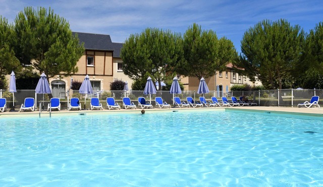 Maisonnette en Dordogne | Accès Piscine