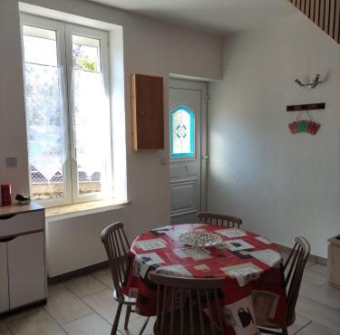 Maisonnette rénovée à 5 mn du centre ville