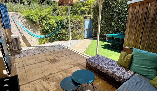 Maisonnette in the heart of Provence in a residence with shared swimming pool