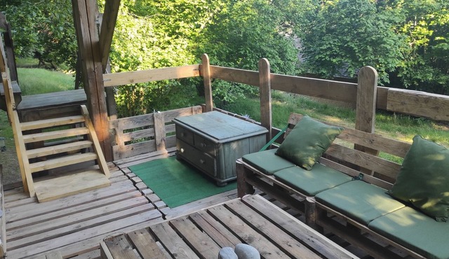 Maisonnette Perchée, Aménagée au Cœur de la Nature