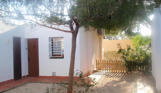 Maisonnette petit jardin barbecue Calafat Tridente 2