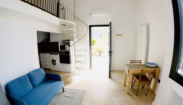 Maisonnette Rénovée au Vert, Proche du Centre-ville