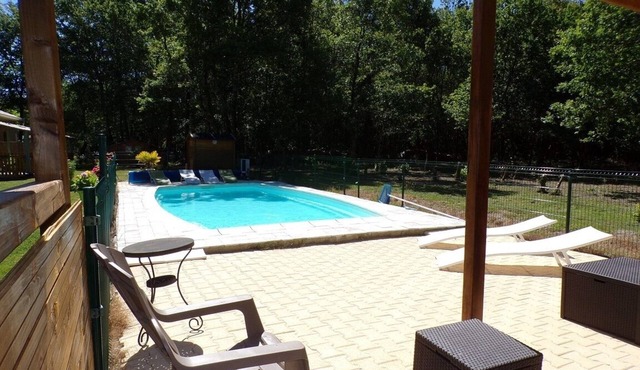 Maisonnette T2 ground floor 4 pers. Quiet location with swimming pool