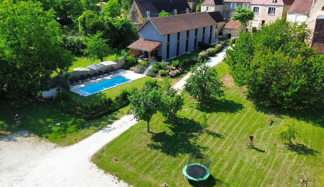 MAISONS DE JEANNE: an exceptional stay for (large!) families or friends.