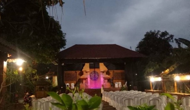 Majapahit Homestay by Bhagaskara