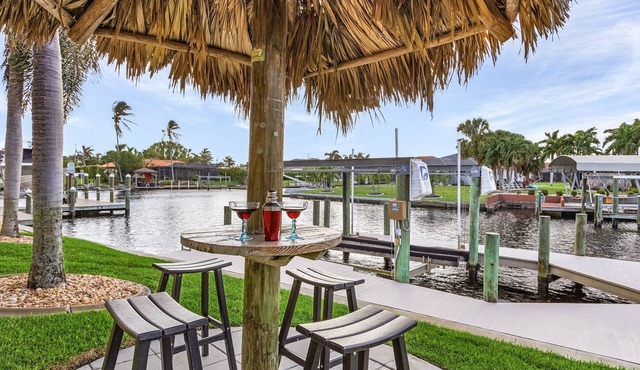 Majestic by Yacht Club - 3/2 Luxury Sailboat Access w/Electric Heated Pool/Spa Home by Yacht Club