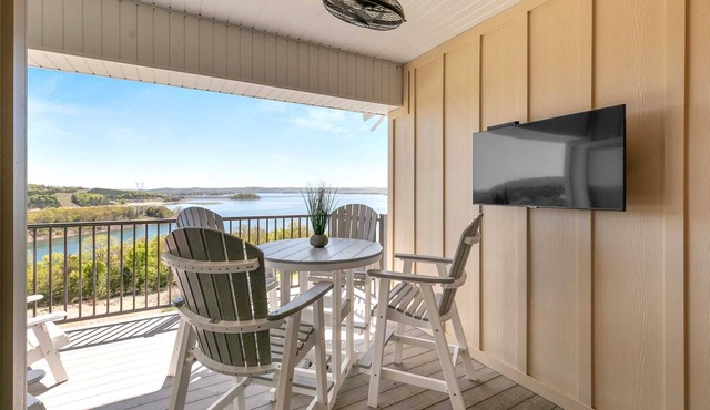 Majestic Condos on Table Rock Lake - 4 Bedroom - Views for Miles yet Close to Branson! | 421