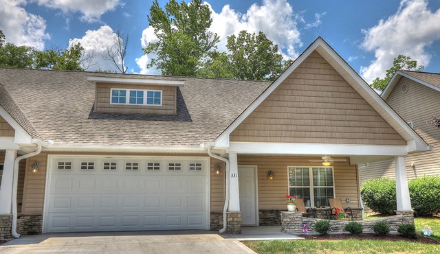 Majestic Cove #331-Your Peaceful Retreat in the Heart of Pigeon Forge!