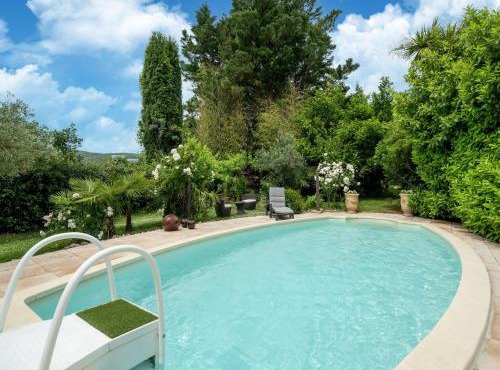 Majestic holiday home in Laroque with hot tub