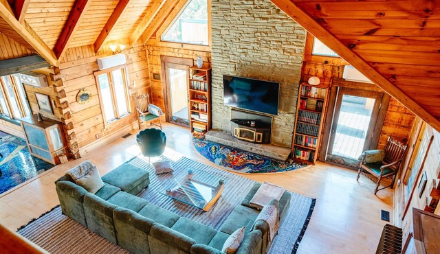 Majestic log home on 20 private acres near ski resort w/pool & hot tub