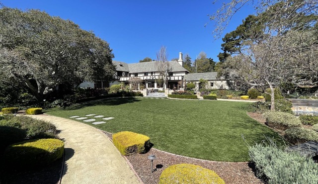 Majestic Masterpiece in Carmel | Sleeps 12