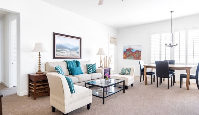 Majestic Mountain Views- 2 private patios- 2 bed/2 bath sleeps 6- 064225