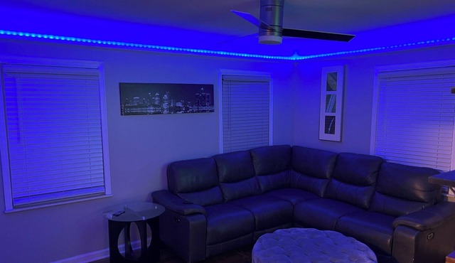 Majestic Oasis. Oak Park MI, 3bd 1bath