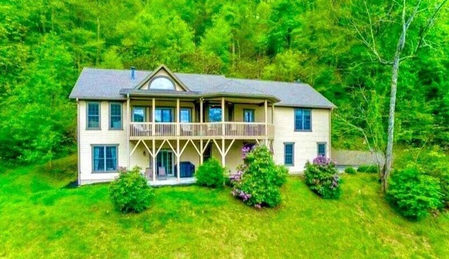Majestic Private Guest Suite Outside Asheville, NC