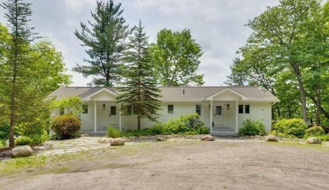 Majestic Views on Lake Rosseau
