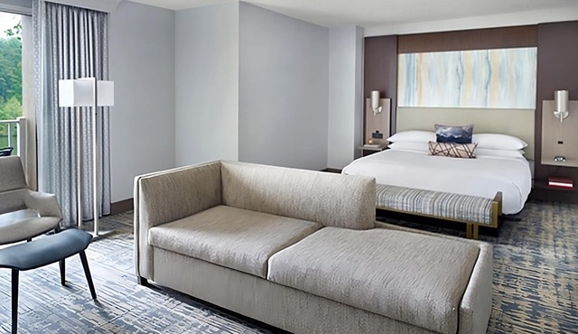 Majestic Views! Pet-friendly Accommodation near Dinosaur Explore! FREE Parking!