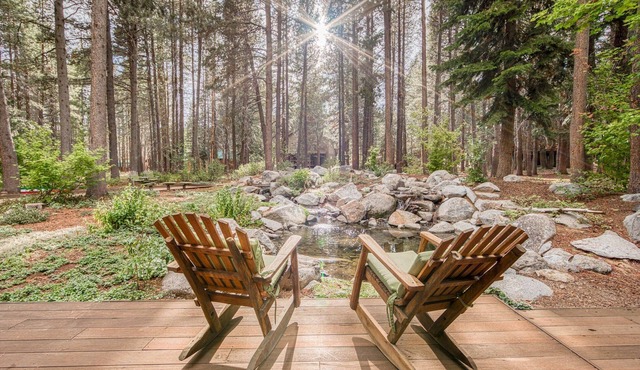 Majestic Woods at Tahoe Donner By Tahoe Getaways w/Private Hot Tub and HOA Beach, Pool, Tennis