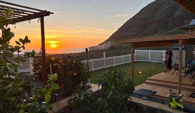 Makaha Valley luxury escape!