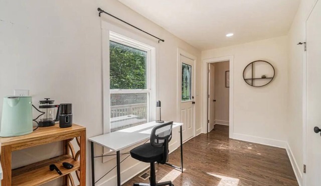 Make beautiful music and sleep up to 14 in this modern-century home!