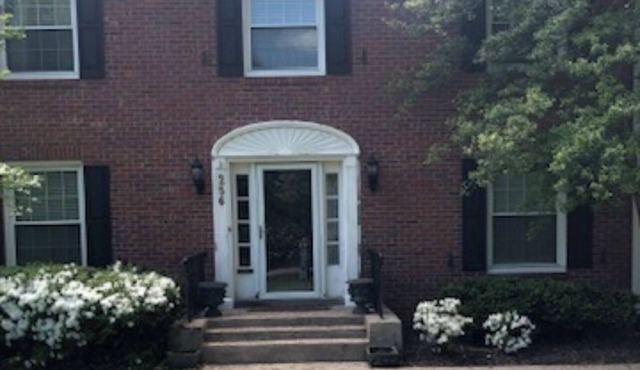 Make Derby Memories in this Charming 4-bedroom house located in St. Matthews!