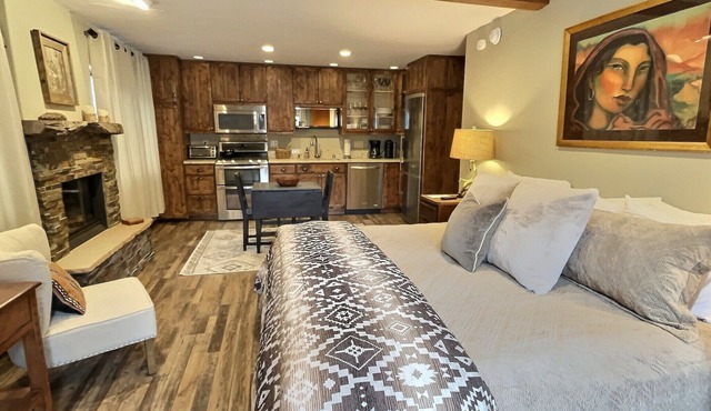 Make it Easy in a Well Stocked Lift-View Condo