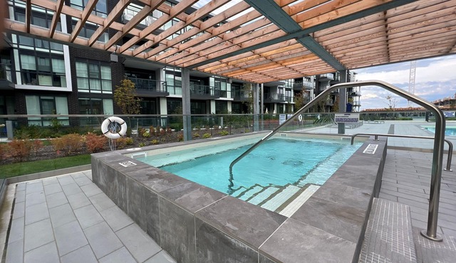 Make It Home at Friday Harbour-Exquisite 2BR/2BA Oasis