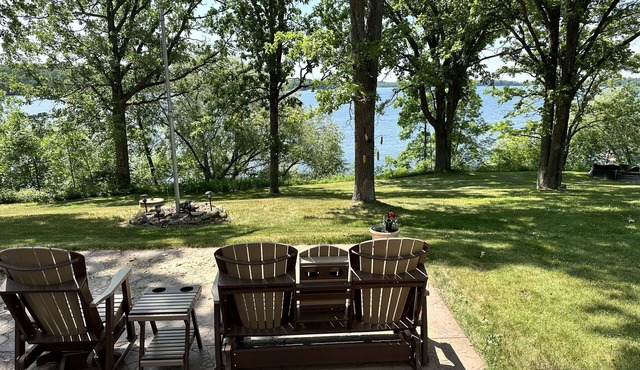 Make memories at this Big Chetac Lake Cottage