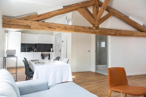 Make My Day, Champagne au Mont d'or