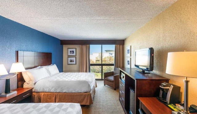 Make travel easy and comfortable at our Room!