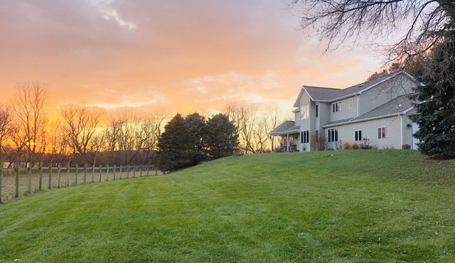 Make your escape to Rural Wisconsin. Only 20 miles to Madison