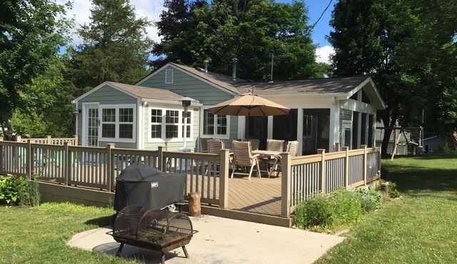 Make Your Memories At Adorable Browns Lake/Cedar Park Cottage