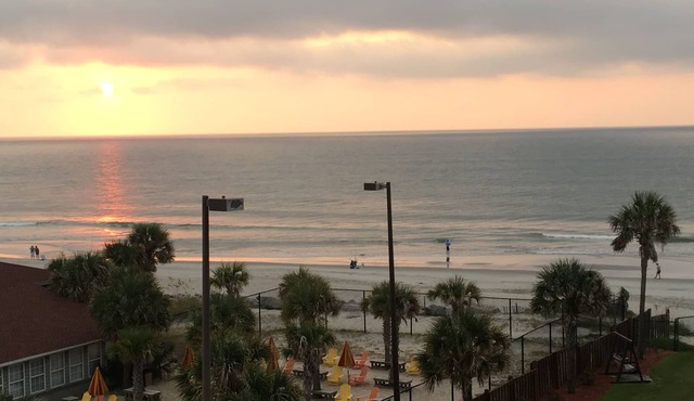 MAKE YOUR PLANS NOW, WE ARE ACCEPTING SPRING & SUMMER RENTALS FOR 2025!