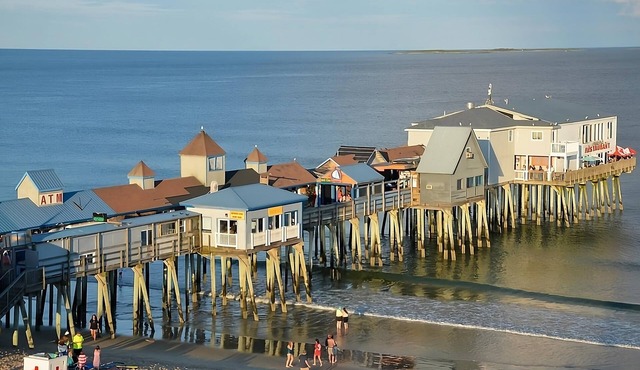 Make Your Trip More Enjoyable! 4 Classy Units, Free Breakfast, Parking!