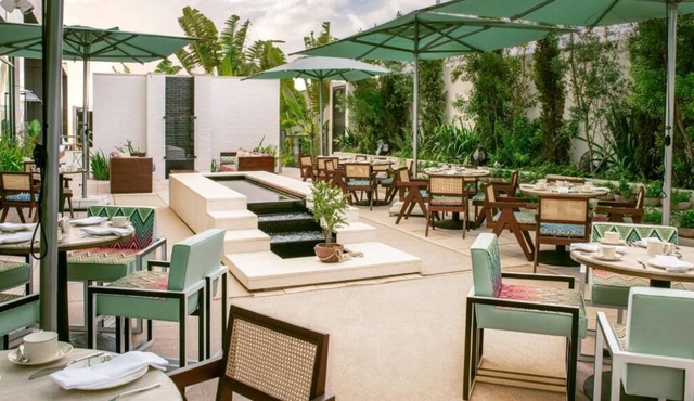 Make Your Trip More Enjoyable! Upscale Unit w/ Valet Parking, Shuttle Service!