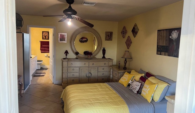 Make yourself at home in this delightful 1-bedroom Lehigh Acres retreat.