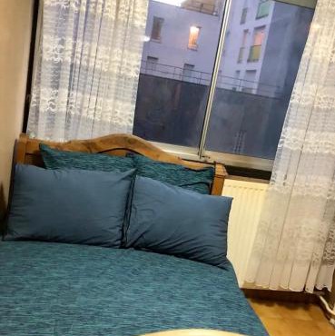 " Male dorm shared room " daily stay 8pm to 10am