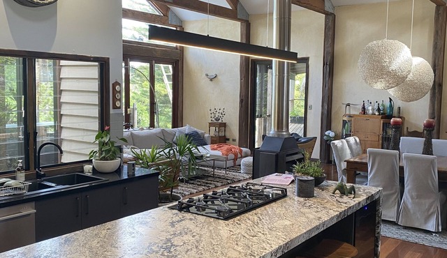 Maleny Lazywood Homestead Short Term StaynAvail 12/8/2025 - 24/09 Sept 2025