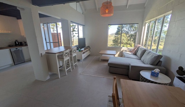 Maleny-Montville Cottages #4 - 2 bed with ocean views