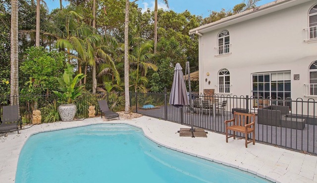 Malibu Beach House - 124 Chepana St Lake Cathie