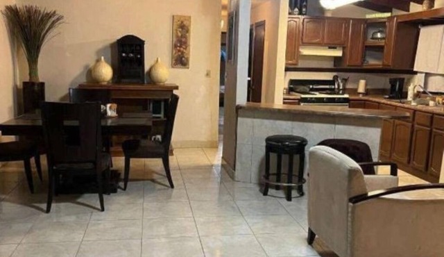 Malibu low-rise house